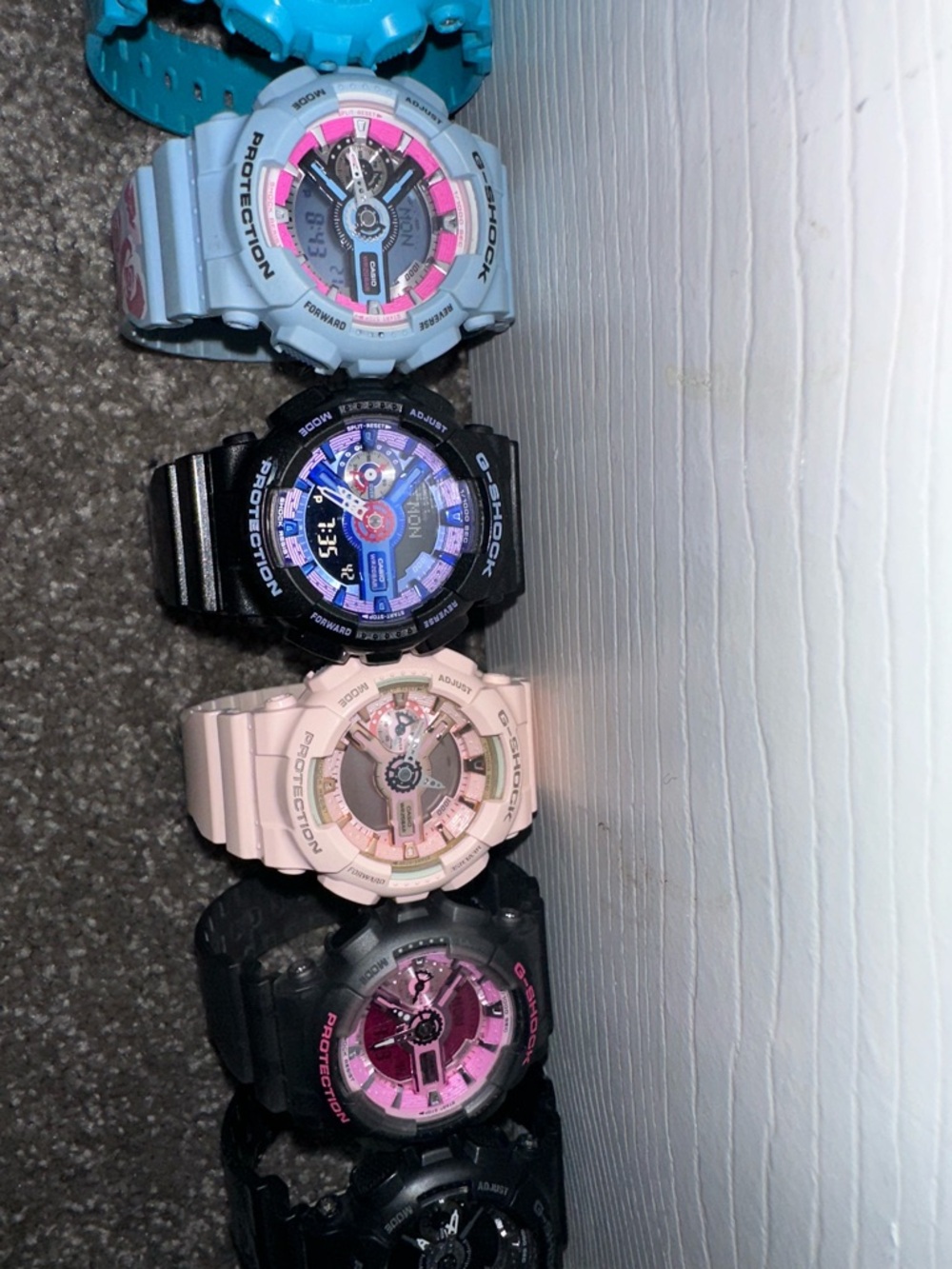 HUGE women’s g shock purge - Picture 3 of 7